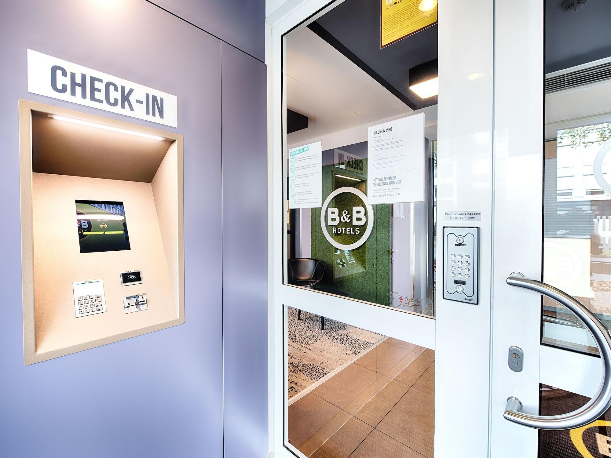 B&B Hotel Kaiserslautern Dış mekan fotoğraf